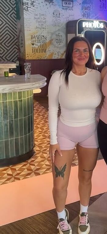 Demi-Lee