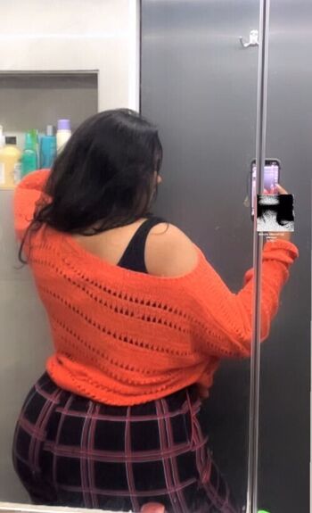 Desi Asszilla