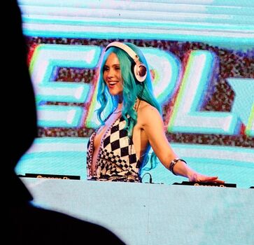 DJ Tigerlily
