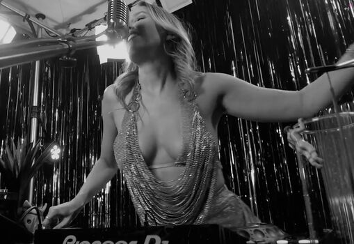 DJMissShelton