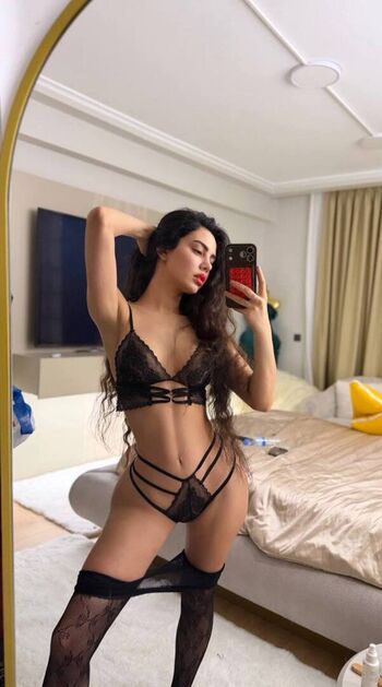 Ece Ronay
