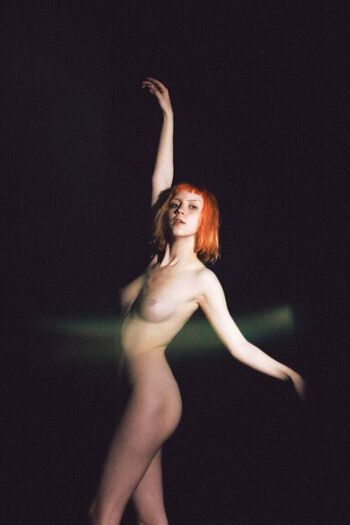 Electric_blonde