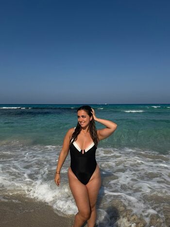 Elena Duran