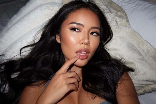 Elena Tsushima