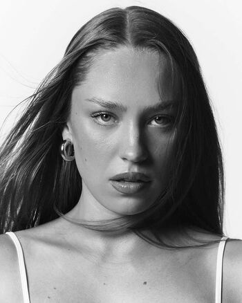 Ellie Warmbrunn