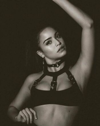 Emilia Mernes