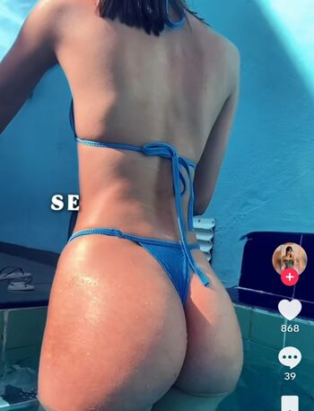 Emilly Barbosa