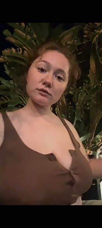 Emma Kenney