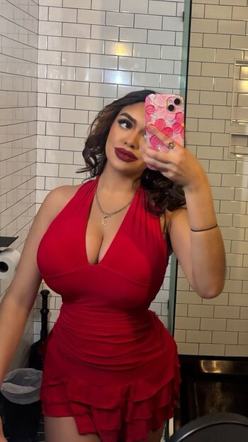 Erika M Diaz