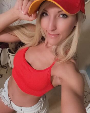 Erika Swingz
