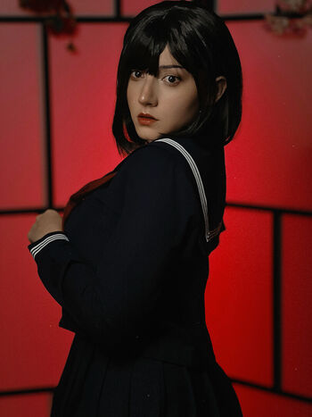 Ezy Summers Cosplay