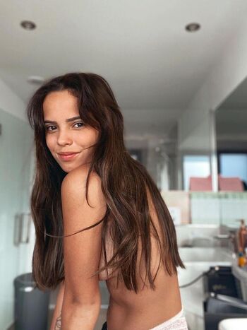 Gloria Camila