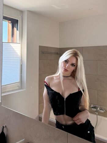 helenakingsoul