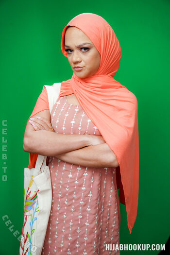 Hijab Hookup