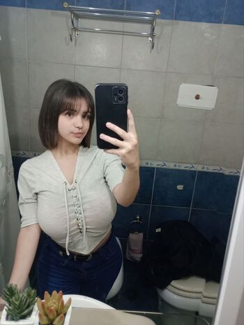 _honeymoongirl