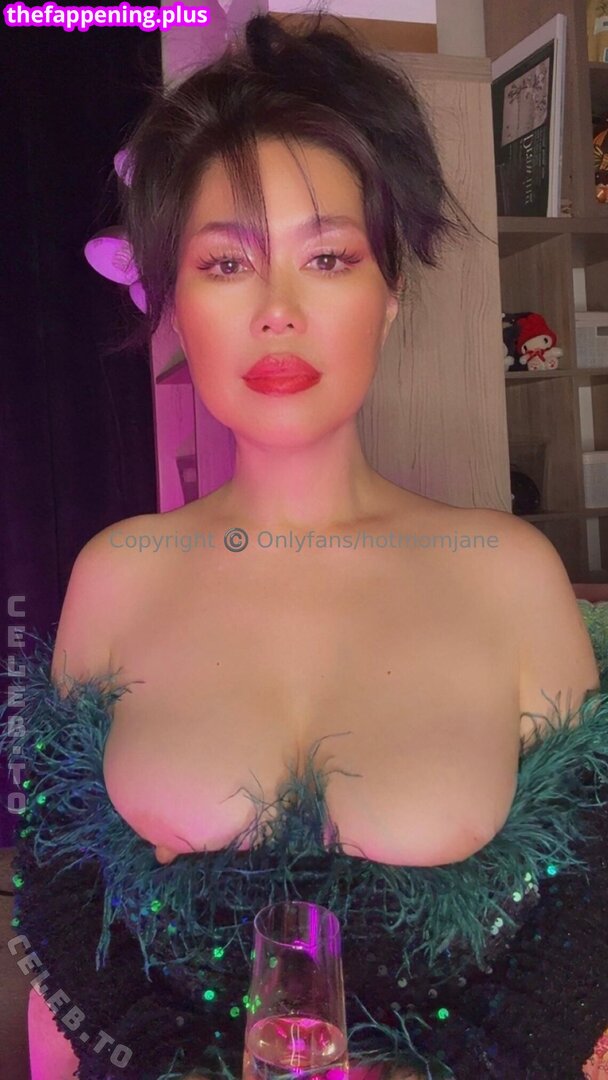 Hotmomjane