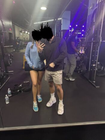 HotwifeAmora