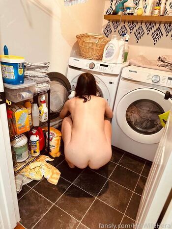 HotWifeHera