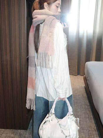 Huh Yunjin 허윤진