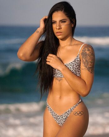 Ingrid Oliveira