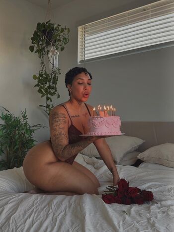 inherbedroomm