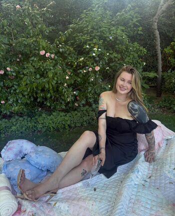 Ireland Baldwin