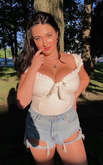 Isa Curry