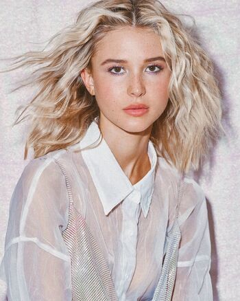 Isabel May