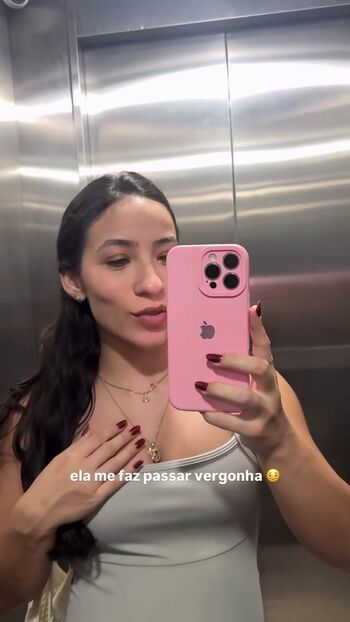 Isadora Abrahao