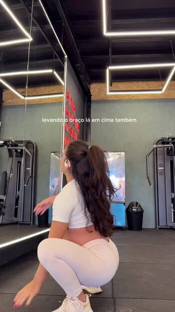 Isadora Abrahao