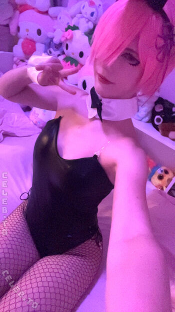 Isi.cosplay