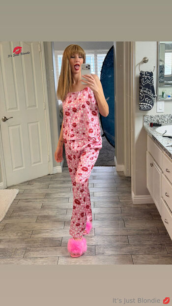ItsJustblondie