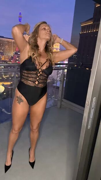 itsnikkibitch_xo