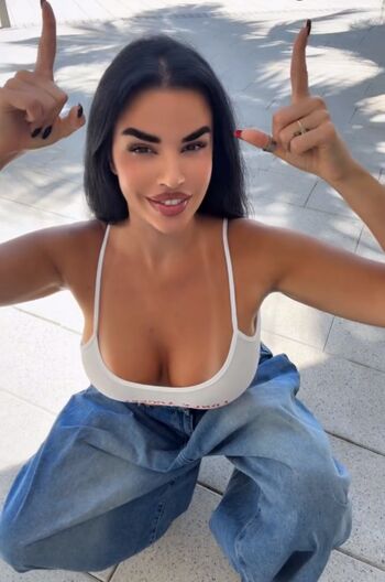 Ivana Knoll