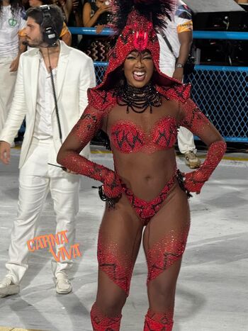 Iza Cantora