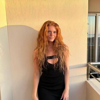 Jasmin Cyano