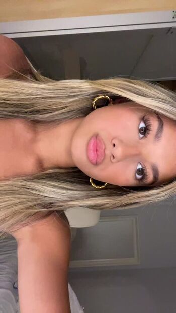 jasmine_enriquez