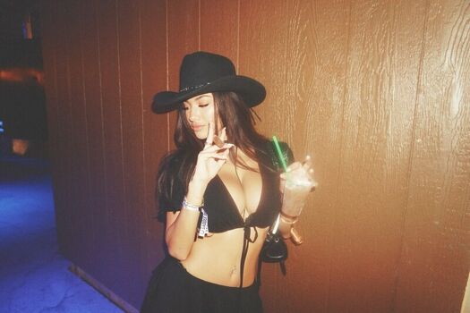jasmine_lillyyyy