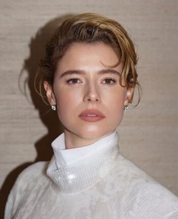 Jessie Buckley