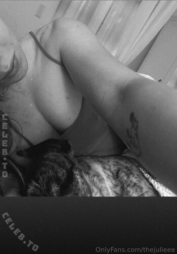 jxlis.moments__sensuality