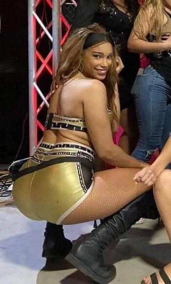 Kaci Lennox