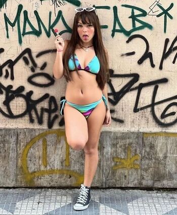 Kamylinha Santos