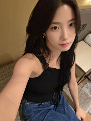 Kazuha Nakamura 中村 一葉