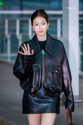 Kazuha Nakamura 中村 一葉 | LESSERAFIM