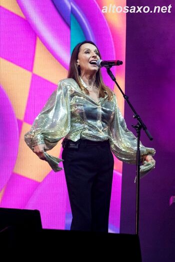Keren Woodward
