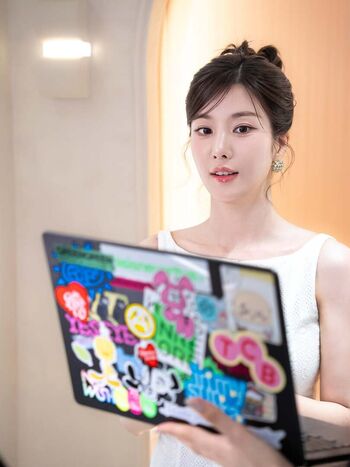 Kwon Eunbi