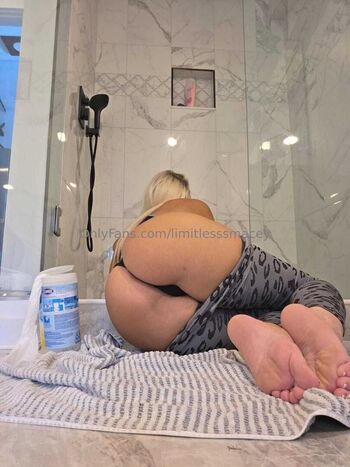 Lacey Evans