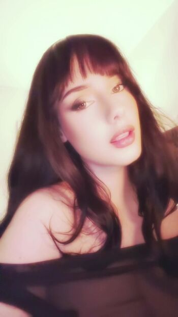 Lady Hennie Faye