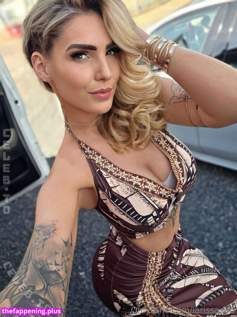 Larissa Lou