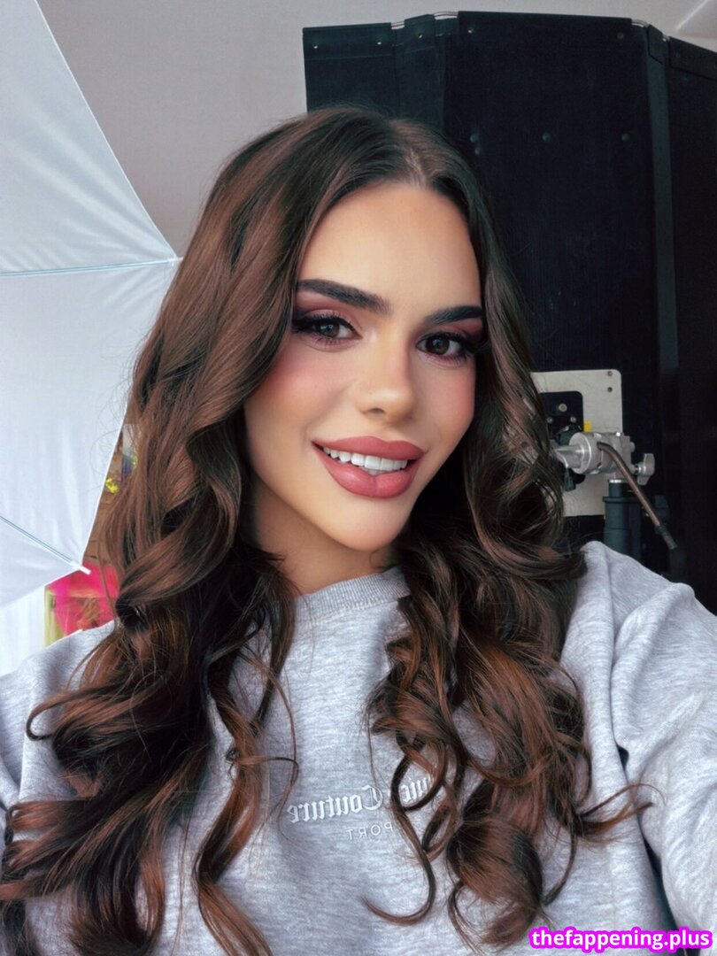 Larissa Ts
